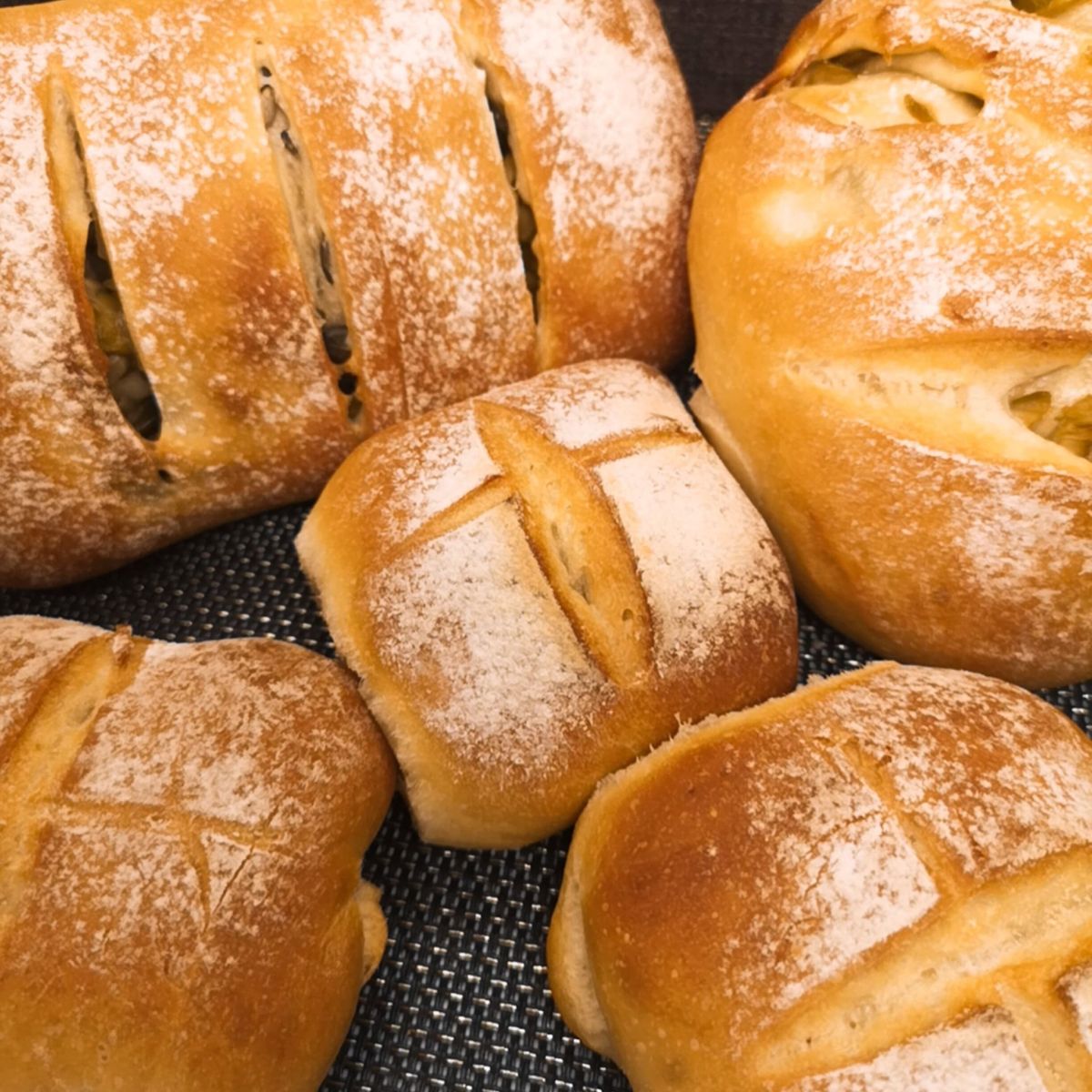 Pão de Azeitonas / Olive Bread